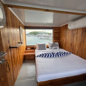 master cabin 2
