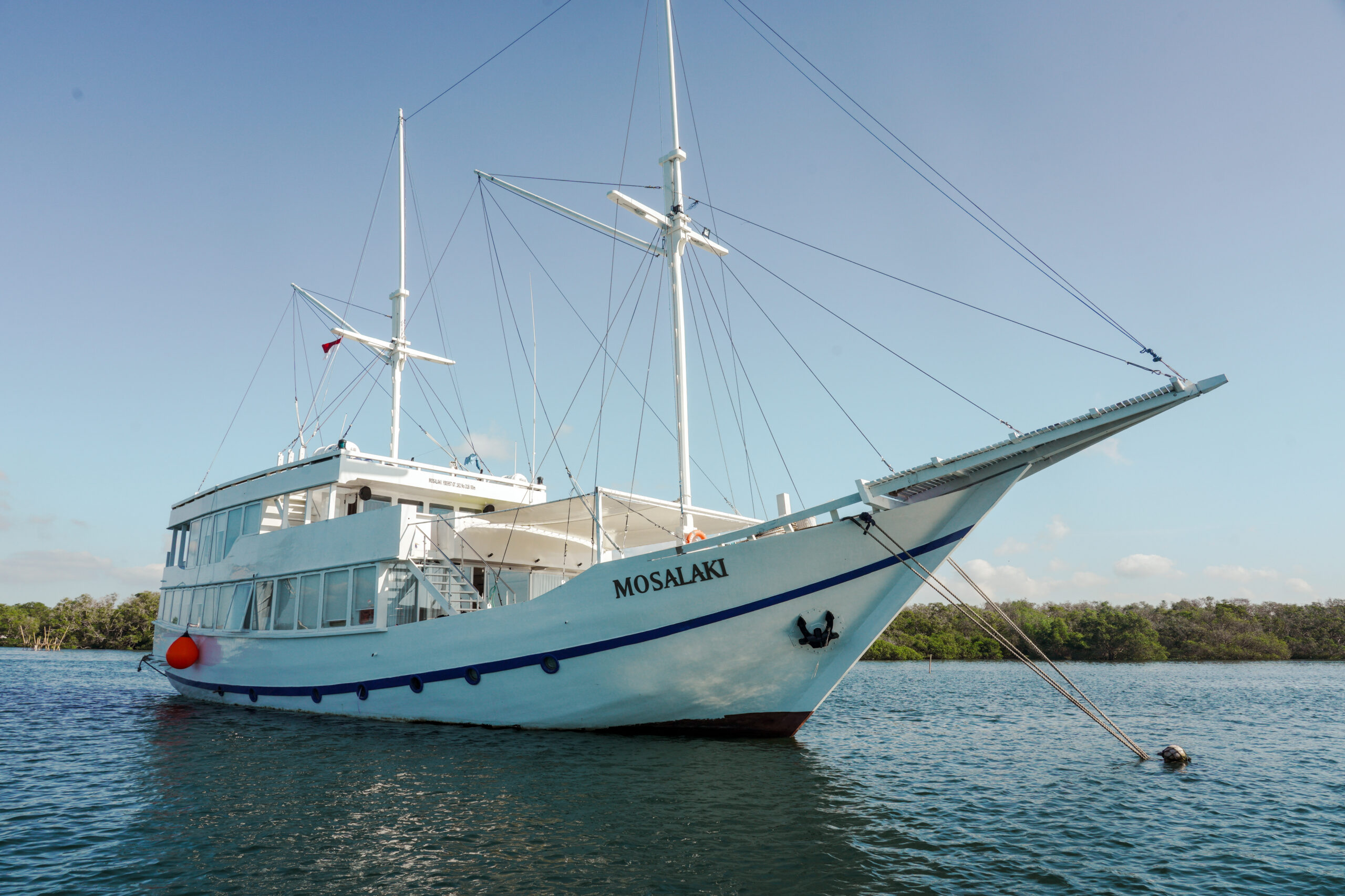 phinisi mosalaki,mosalaki boat,luxury phinisi labuan bajo